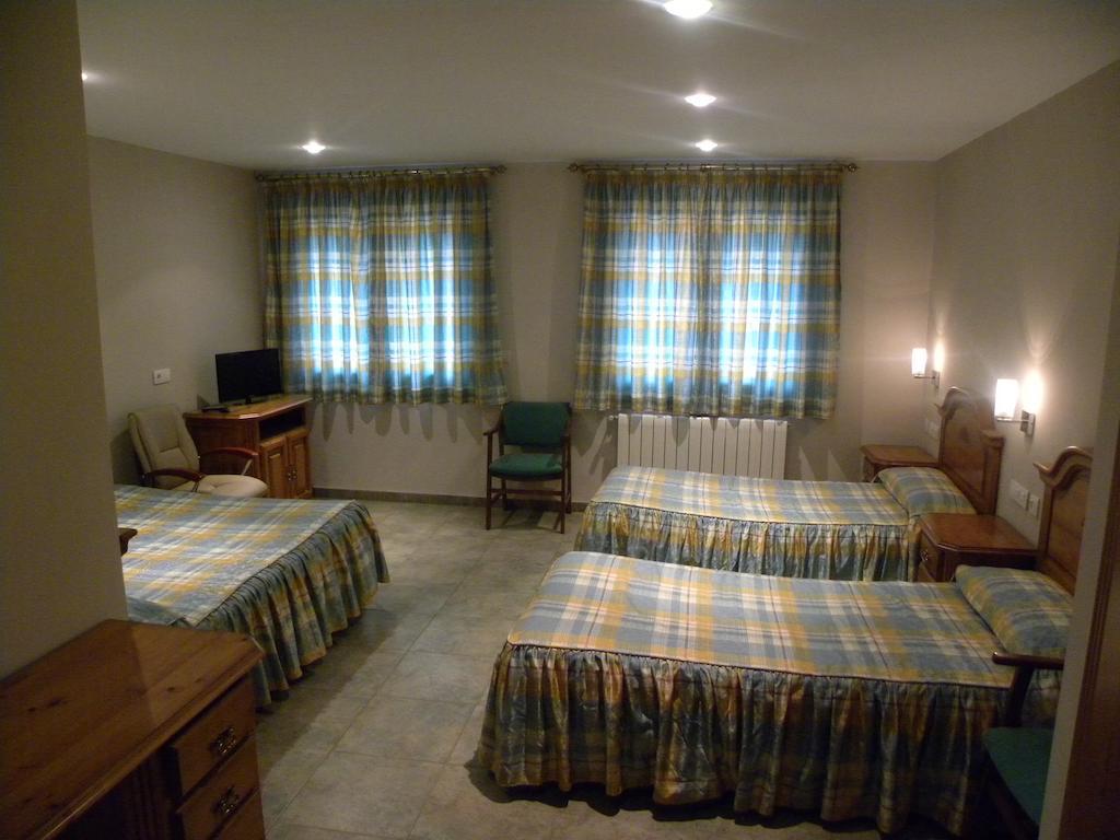 Hotel Duque De Calabria Manzanera Bilik gambar