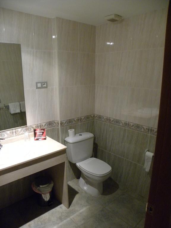 Hotel Duque De Calabria Manzanera Bilik gambar